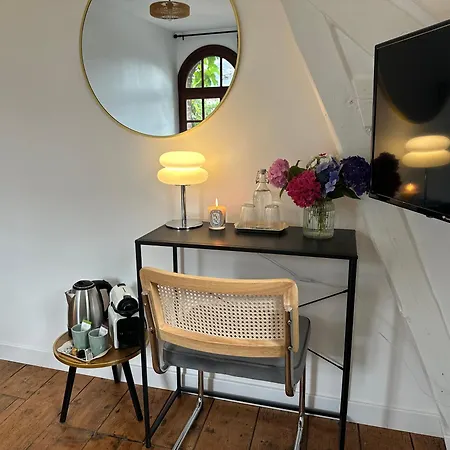 Hotel La Renaissance - *